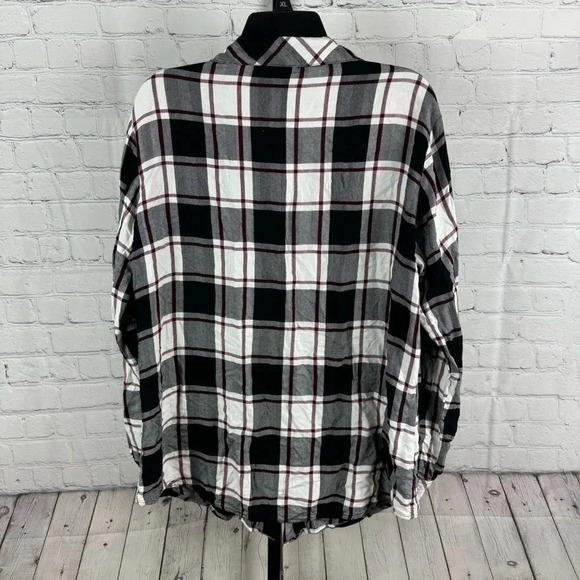 Sanctuary Black White Red Plaid Flannel Button Up Size Large - Picture 6 of 8